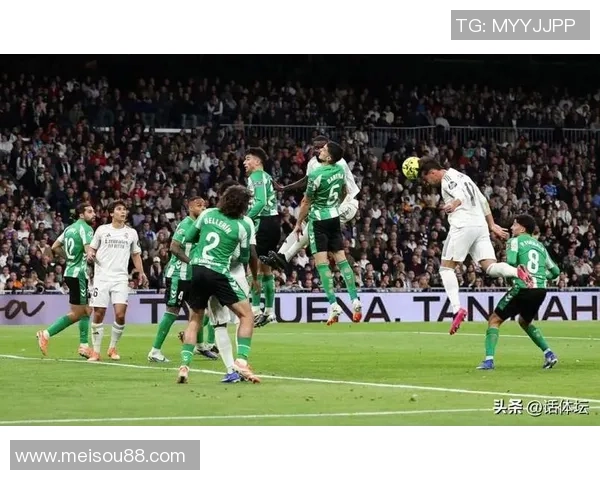 足总杯精彩对决里昂与皇马战成平局绝杀瞬间引发全场狂欢